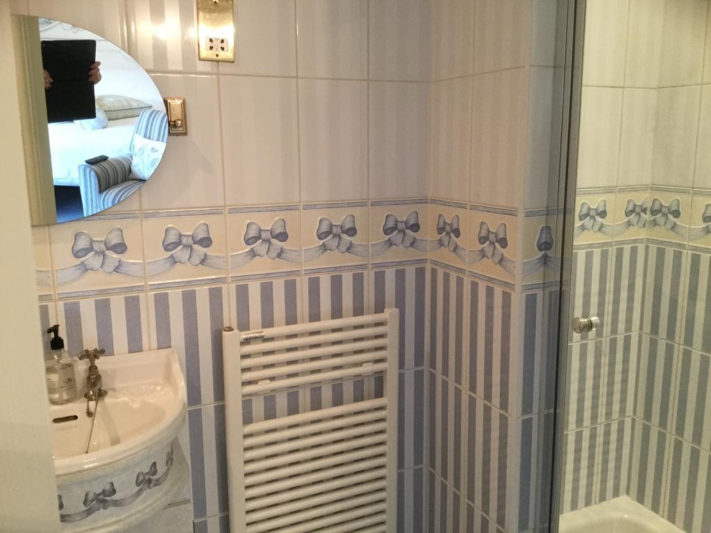 Plas Y Dderwen Bed And Breakfast Αμπερίστγουιθ Εξωτερικό φωτογραφία