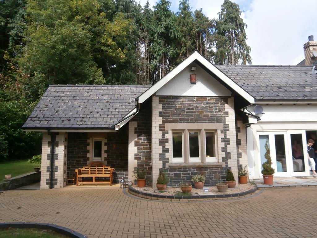 Plas Y Dderwen Bed And Breakfast Αμπερίστγουιθ Εξωτερικό φωτογραφία